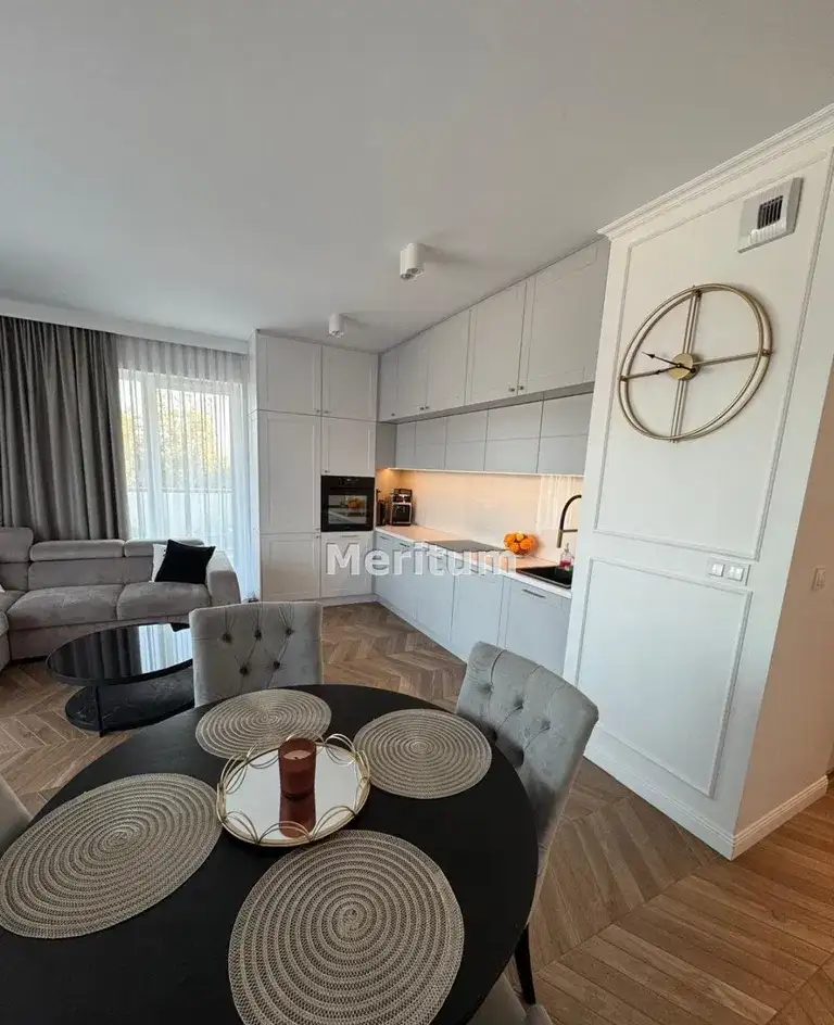 Apartament umeblowany 2 pokoje 2 miejsca postojow - zdjęcie 4