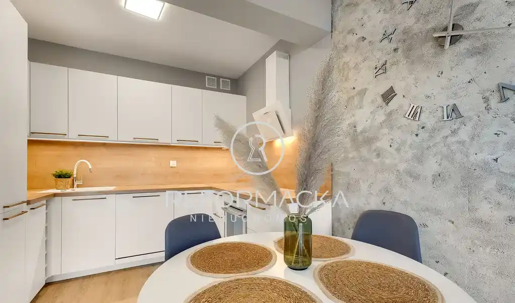 2 pokoje + salon i ogród - zdjęcie 4