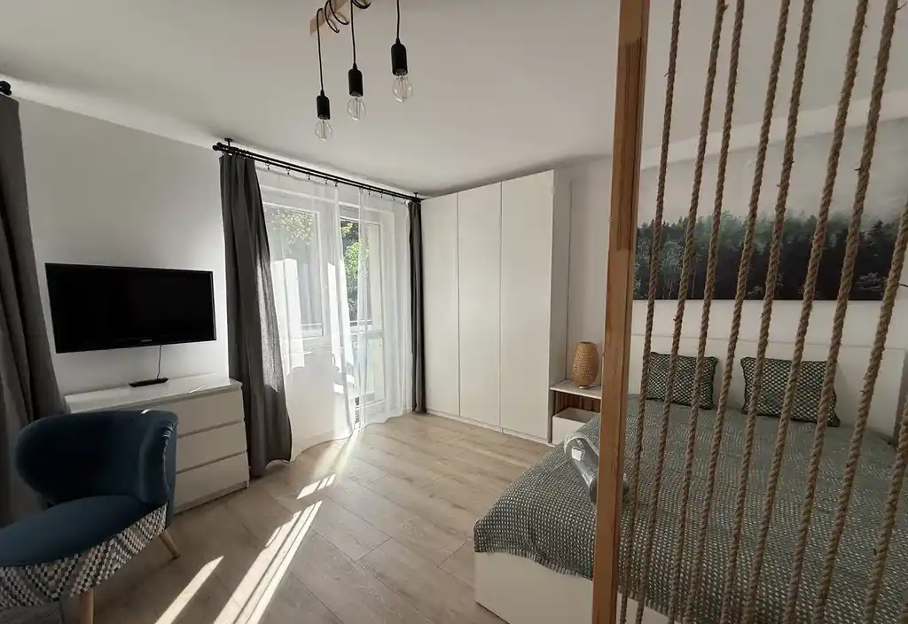 Śródmieście | 3 pokoje z garażem po remoncie