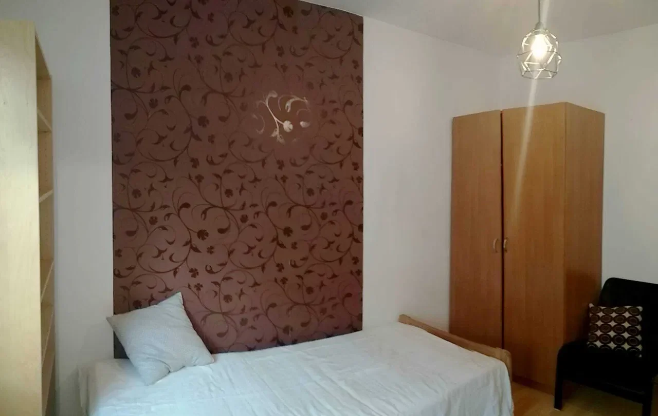 Duży ładny pokój w centrum / Large, nice room in the center - zdjęcie 2