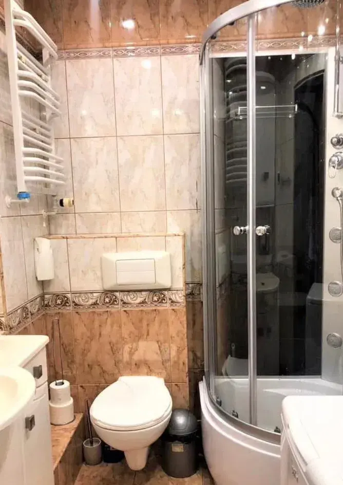 2-POKOJOWE MIESZKANIE W CENTRUM POLIC – NAJEM OKAZJONALNY - zdjęcie 8