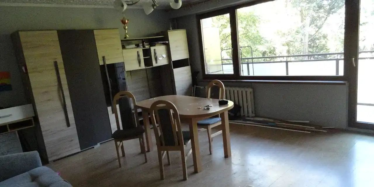 Wynajem 1 piętro 3 pokoje kuchnia łazienka parking balkon - zdjęcie 6