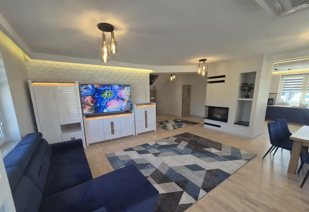 DOM PREMIUM NA WYNAJEM, SALA KINOWA – BIAŁYSTOK, DOJLIDY - zdjęcie 9