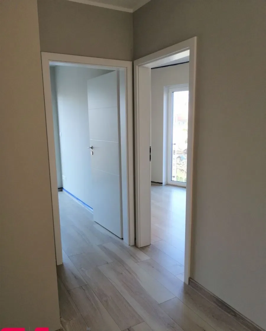 3 pokoje z osobną kuchnią i balkonem - zdjęcie 6