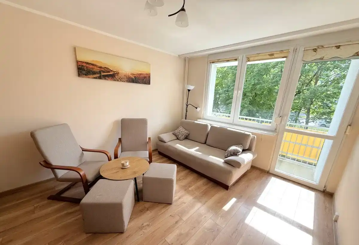 1-pokojowe mieszkanie z balkonem i piwnicą w Zielonej Górze