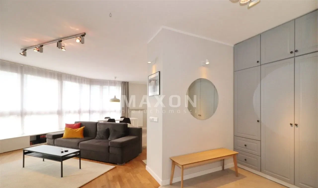 Apartament z widokiem na Warszawę - zdjęcie 6