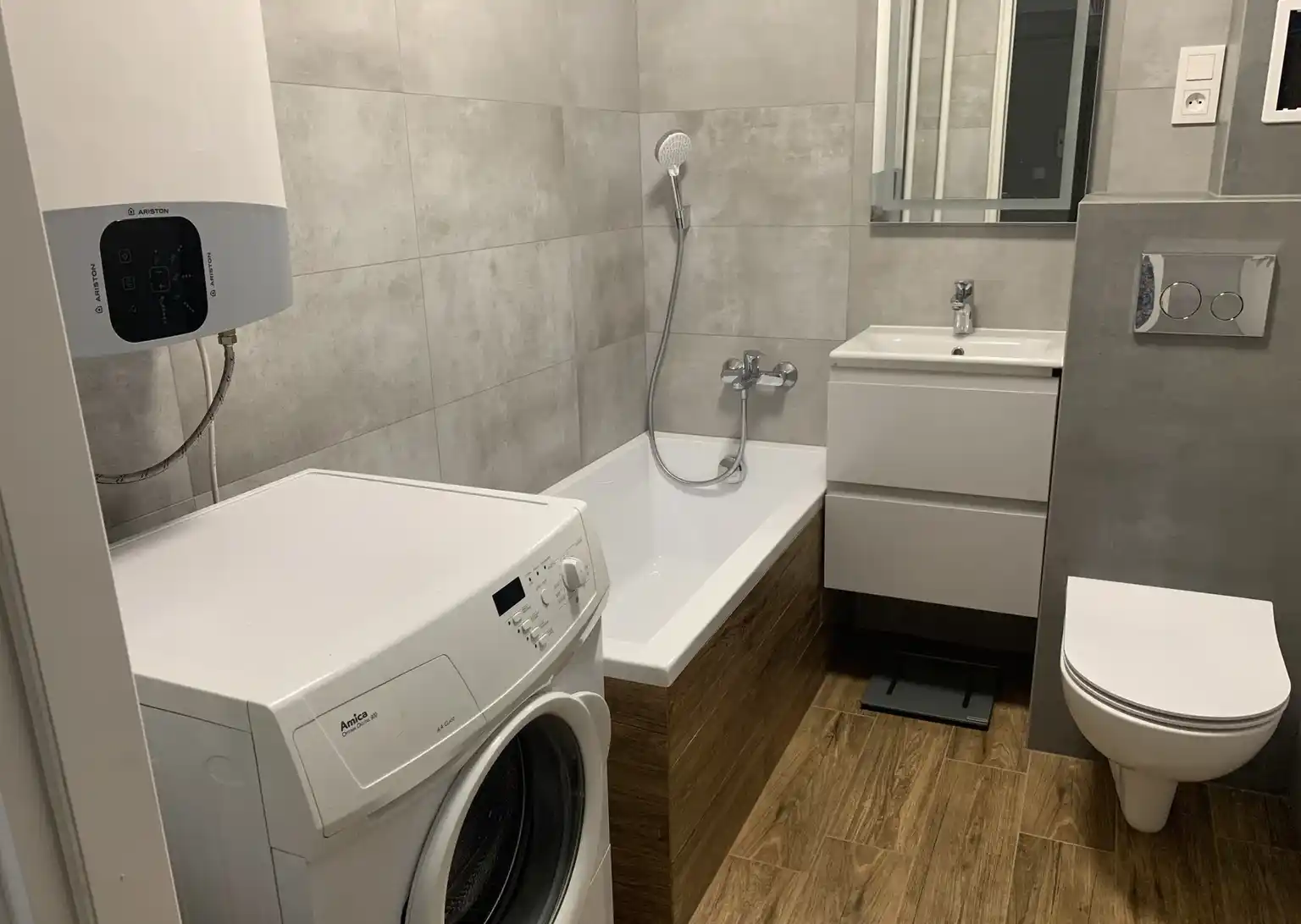 Wrocławska, mieszkanie 52m2, 2 pokoje, osobna kuchnia, balkon, piwnica - zdjęcie 6
