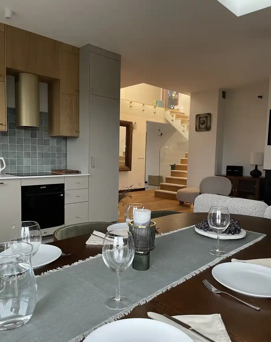 Wyjątkowy apartament 93 m2 + prywatny taras 100 m2 / kominek / Włochy - zdjęcie 10