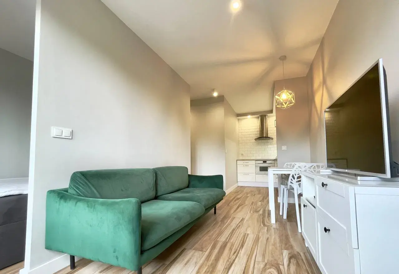 Calość 3210 / 32 m² z oddzieloną strefą sypialnianą/ ul. Wyszyńskiego - zdjęcie 3