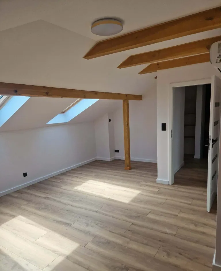 Nowe dwupoziomowe mieszkanie 115 m2, 4 pokoje w Brwinowie - zdjęcie 7