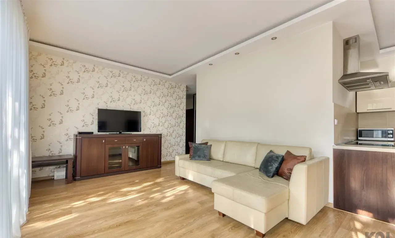 Atrakcyjny apartament na Radogoszczu - zdjęcie 5