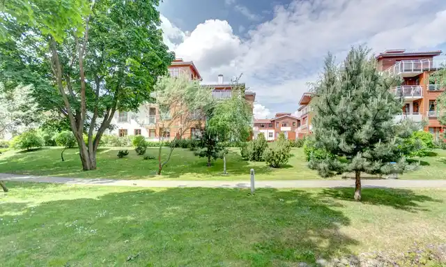 2 sypialnie, 2 łazienki, 2 tarasy. Plaza 50 m. - zdjęcie 8