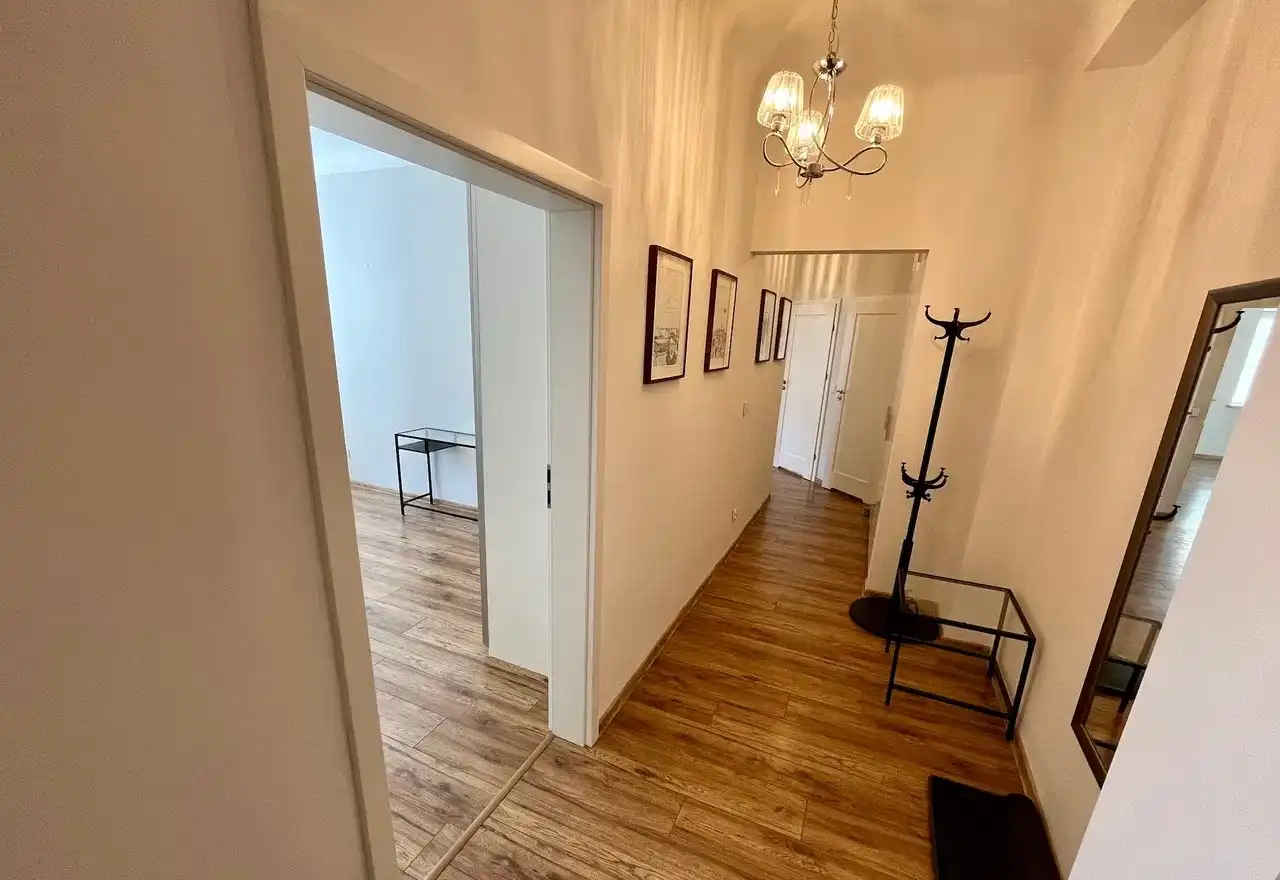 Powiśle-82 m2-3 pokoje-osobna kuchnia-wolne - zdjęcie 9