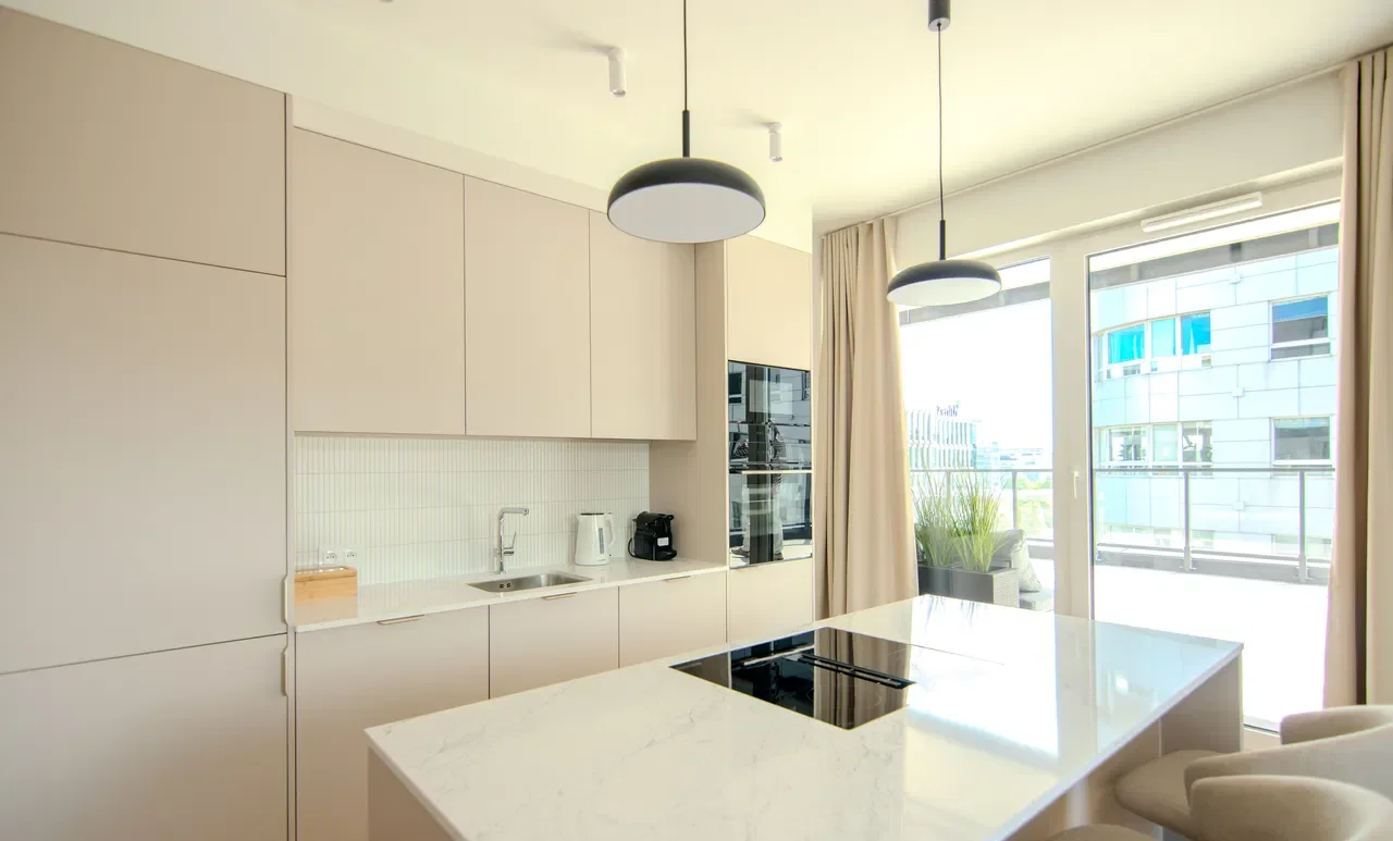 Czteropokojowy apartament na Mokotowie - zdjęcie 5