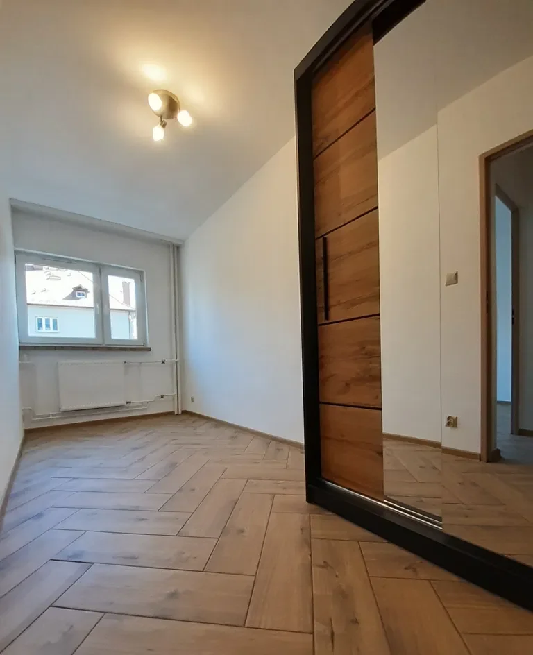 ul. Kolejowa, CENTRUM, 2 niezależne pokoje, 35 m2, OGRZEWANIE W CENIE - zdjęcie 5