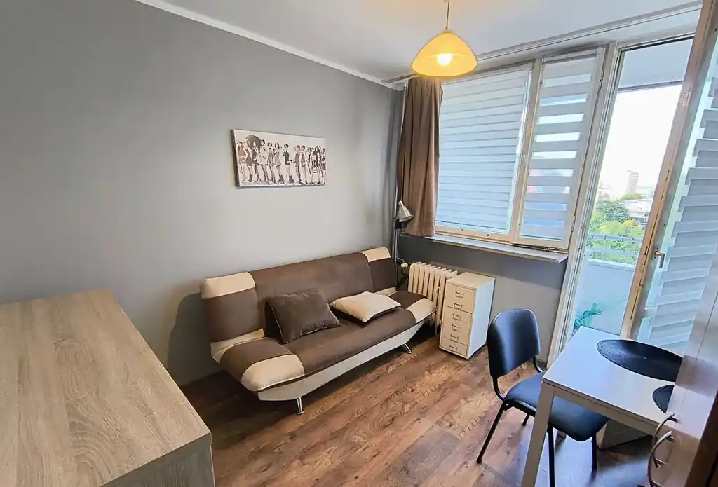 Atrakcyjny pokój z balkonem - Błonie Bydgoszcz Okrzei 2