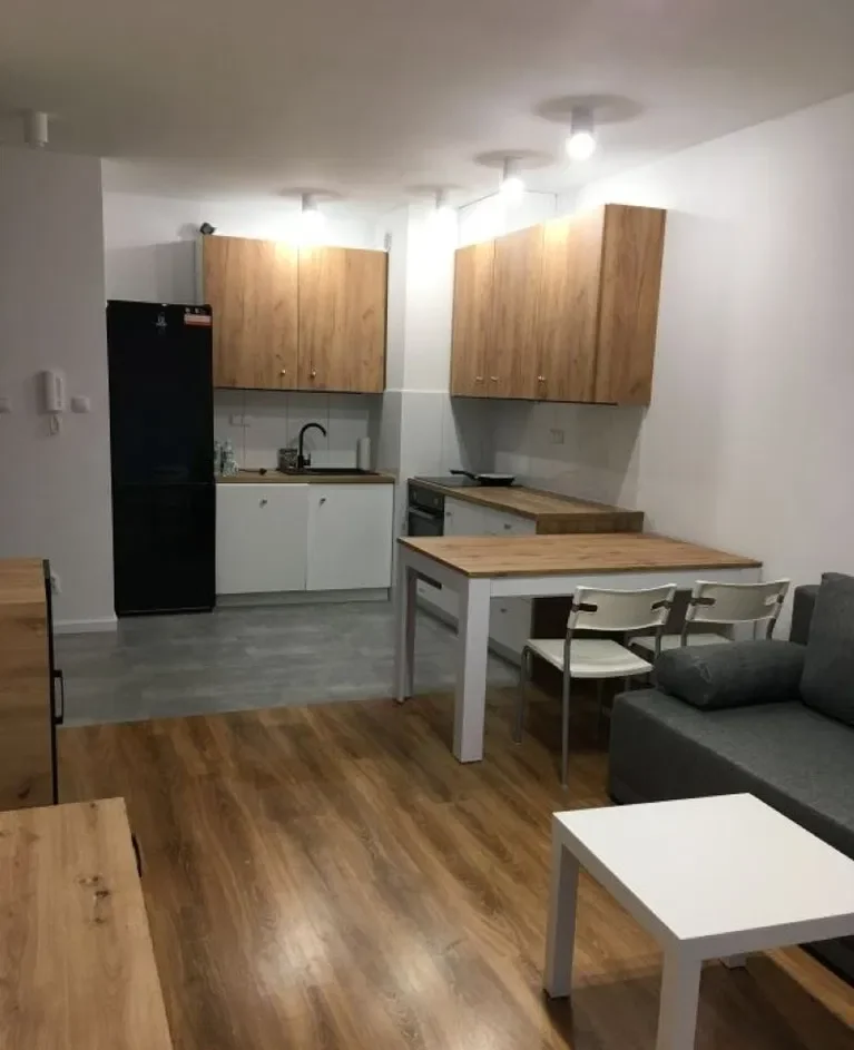 Mieszkanie 2-pokojowe 42m2 z balkonem i miejscem parkingowym w Legionowie