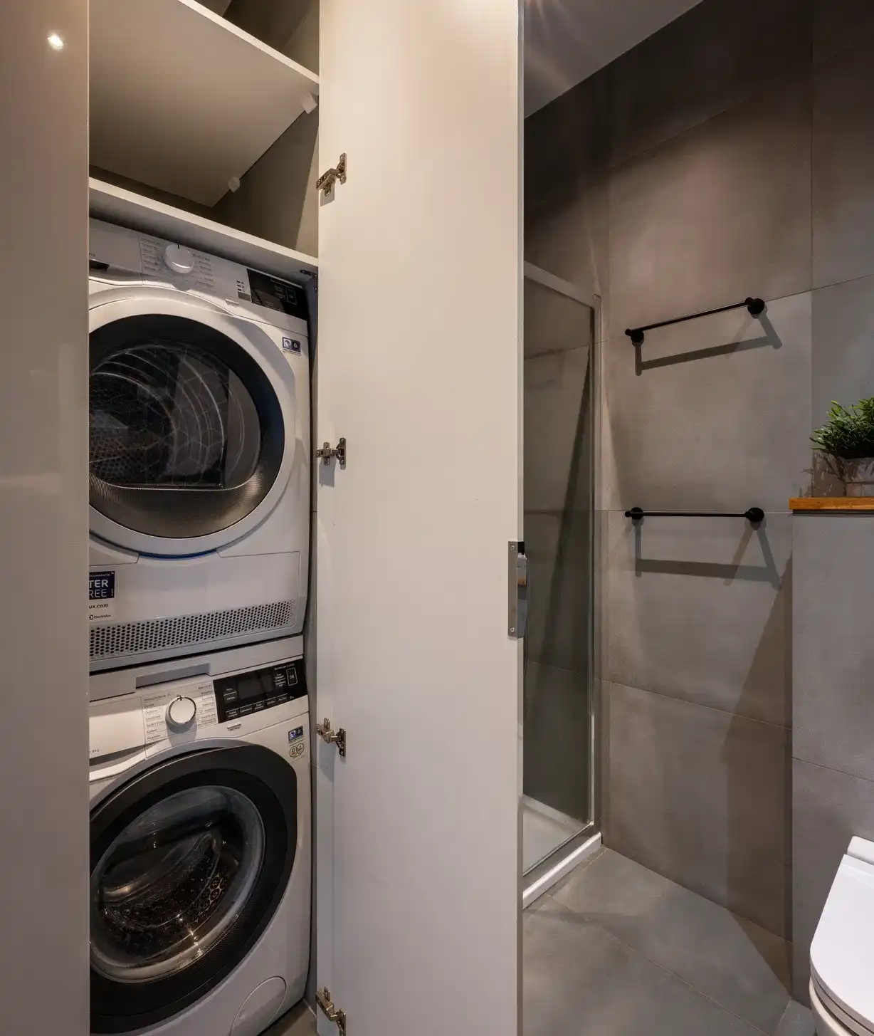 Nowoczesny trzypokojowy apartament przy Metrze Daszyńskiego - zdjęcie 9