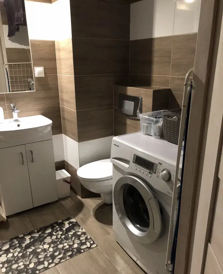 Pokój jednoosobowy  z balkonem - zdjęcie 7