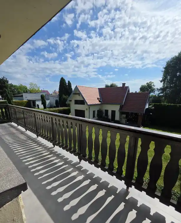 Komfortowy dom wolnostojący z garażem i ogrodem w Gliwicach - zdjęcie 8