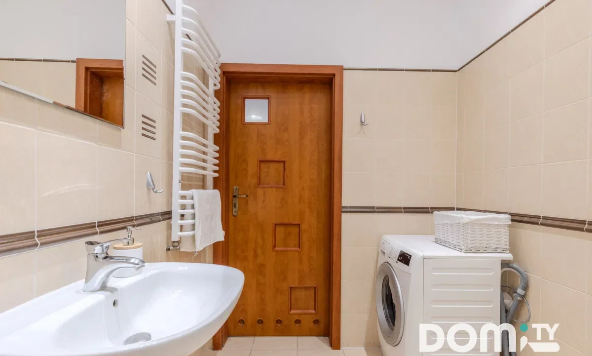 Przestronne, duża komórka lokatorska, balkon - zdjęcie 6