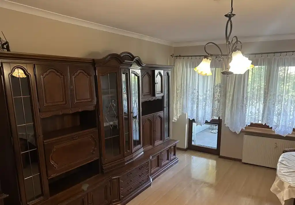Przestronne 2 pokojowe mieszkanie z dużym balkonem - zdjęcie 4