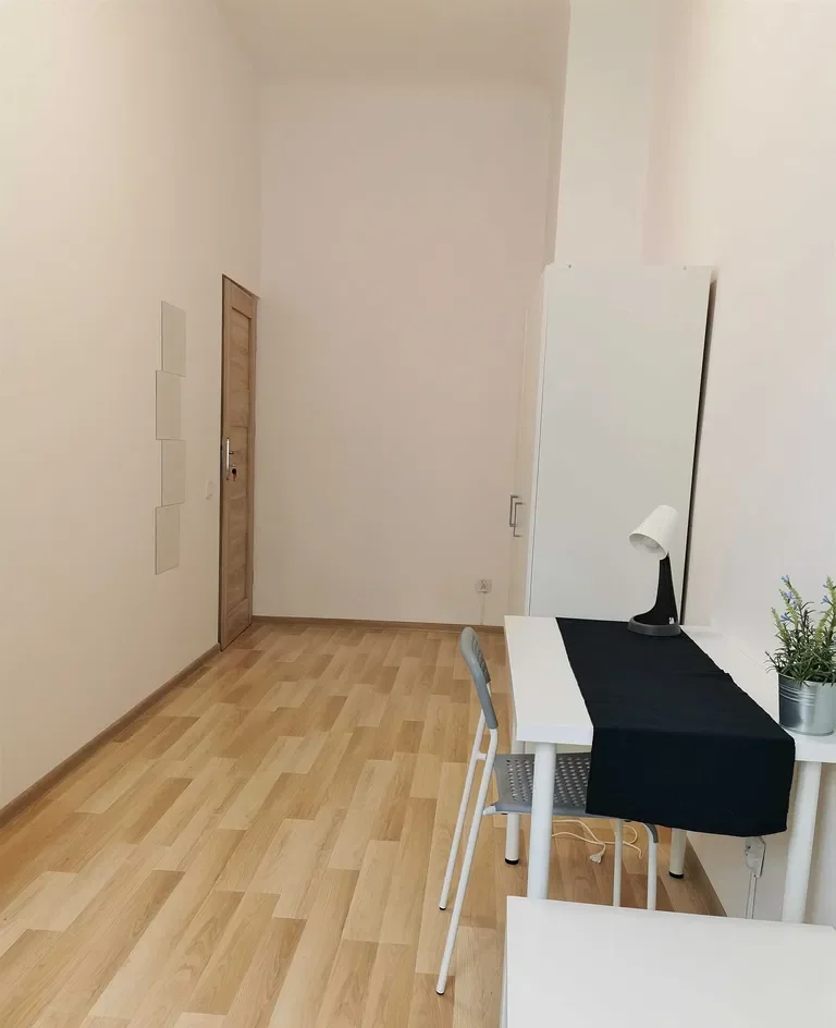 Pokój jednoosobowy przy ul. Polnej 1 w Poznaniu - zdjęcie 3