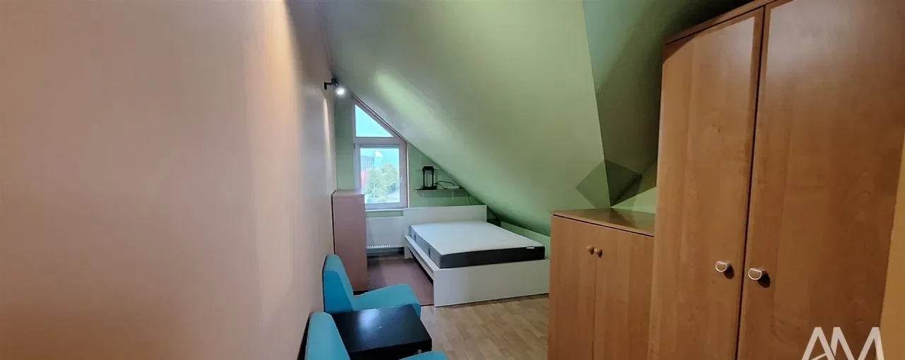 Dom szeregowy z ogrodem w Bielanach Wrocławskich - zdjęcie 9