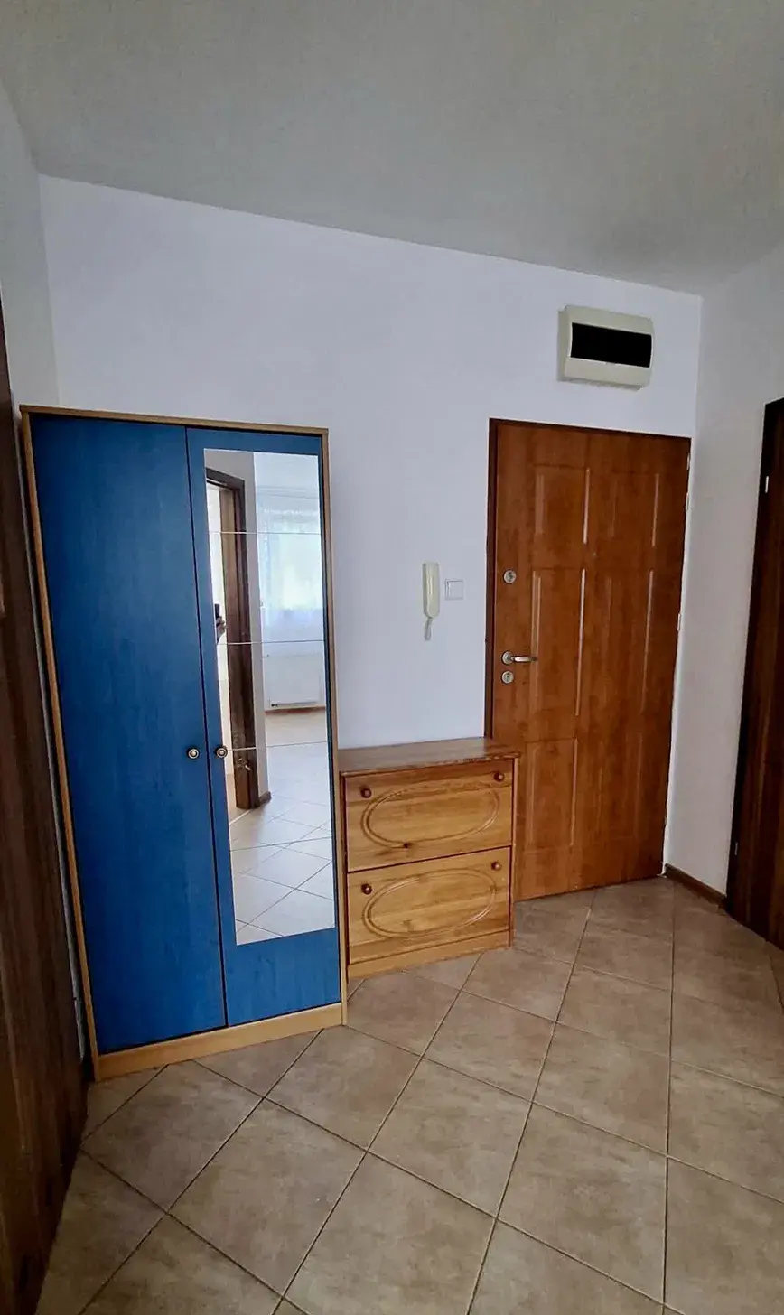 Mieszkanie 42m2 z ogródkiem-salon,sypialnia,garderoba,kuchnia - zdjęcie 7
