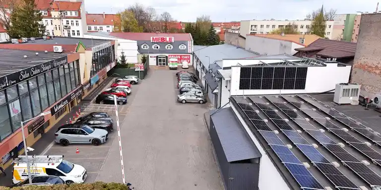 Nieruchomość do wynajęcia, 700m2, z parkingiem przed budynkiem - zdjęcie 3