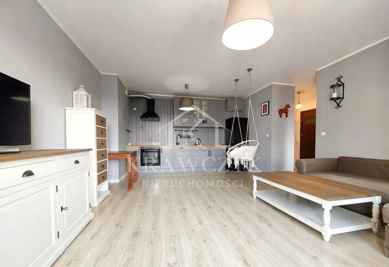 Atrakcyjne mieszkanie do wynajęcia w centrum - zdjęcie 2