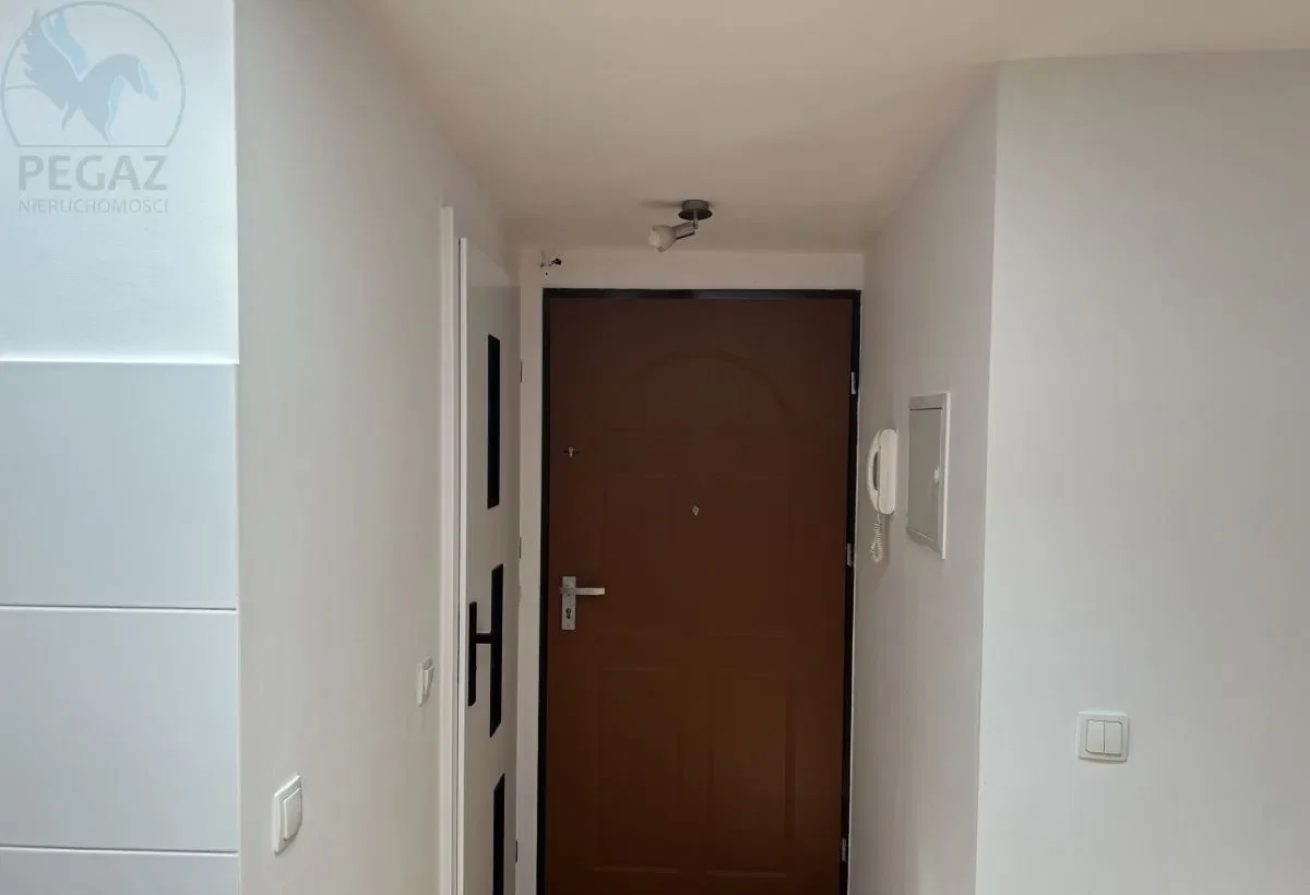 Po remoncie, 1 pokój nieumeblowane. - zdjęcie 6