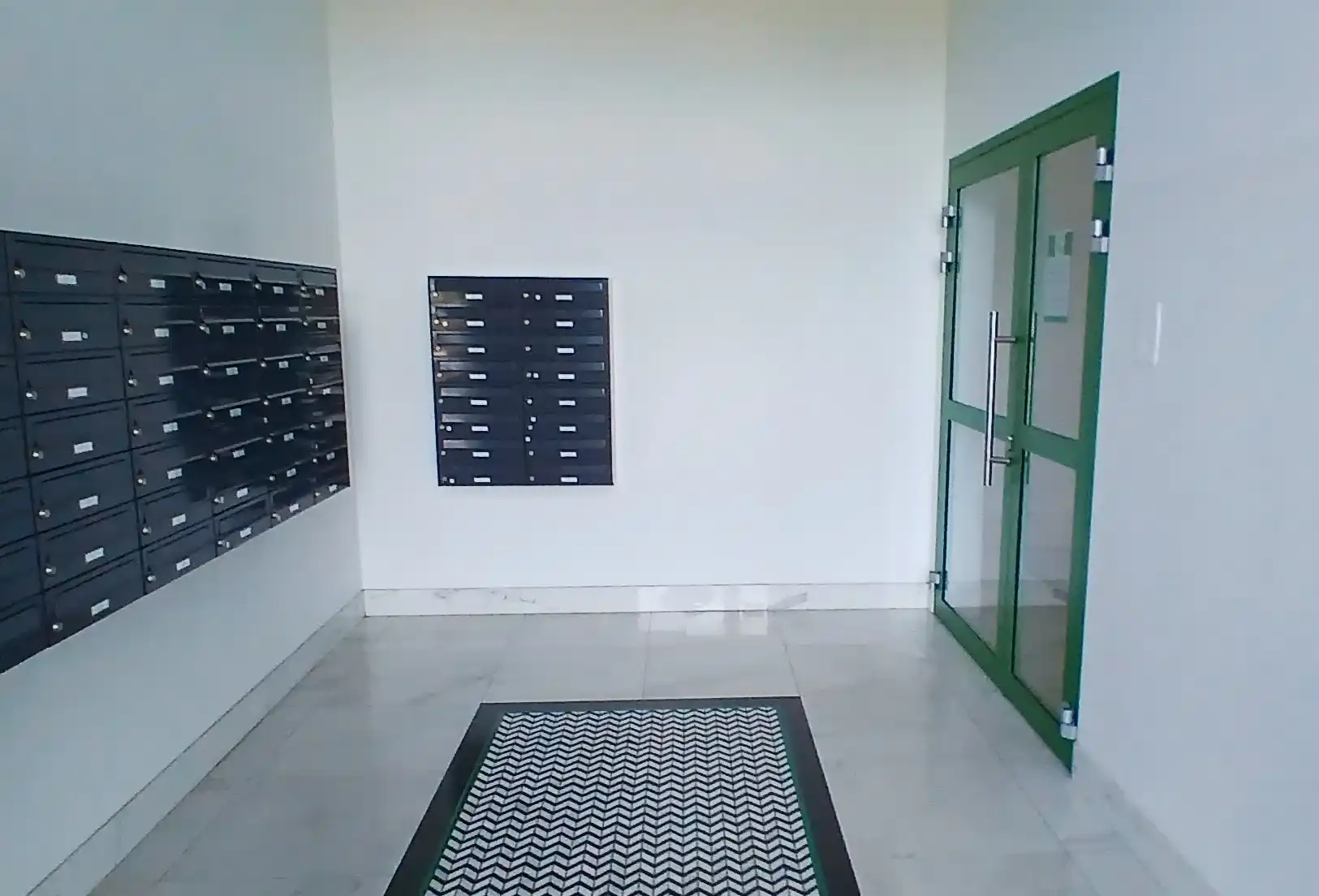 Kawalerka z balkonem, parkingiem, Wi-Fi i TV kablową, pętla WINNICA - zdjęcie 8