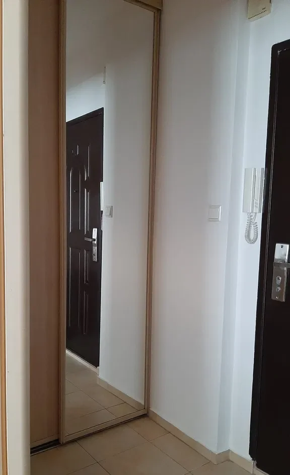 Kawalerka po remoncie,  15 min. do Centrum - zdjęcie 9