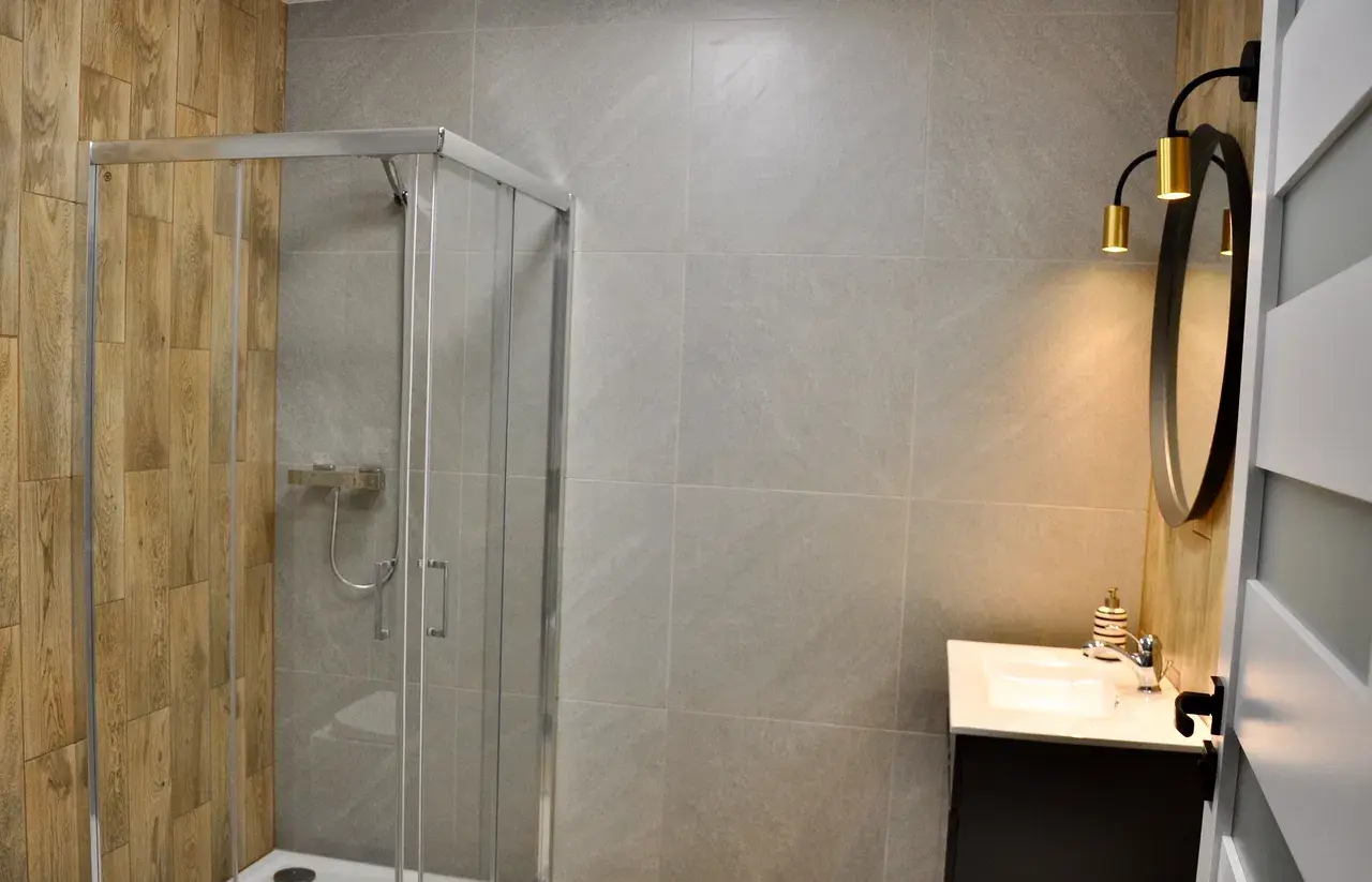 Nowoczesne 2-pokojowe mieszkanie 42,5 m² w centrum Koszalina - zdjęcie 4