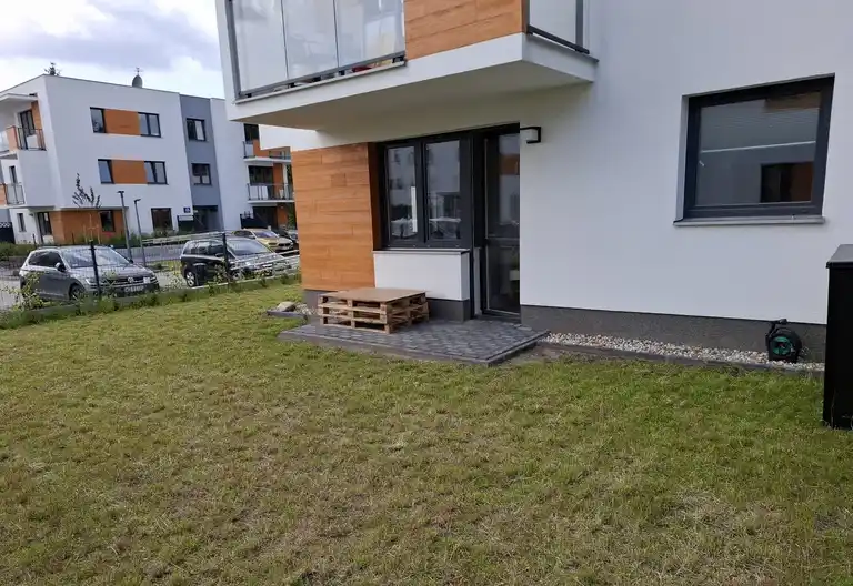 Mieszkanie z ogródkiem 93m2 - zdjęcie 8