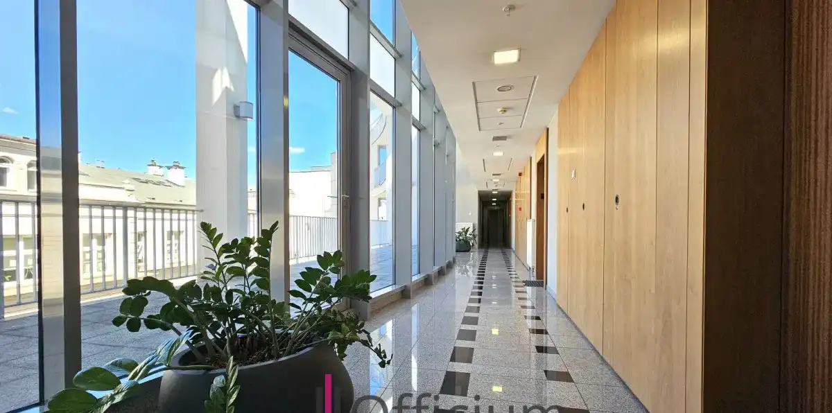 Apartament w nowoczesnym budynku, ścisłe centrum