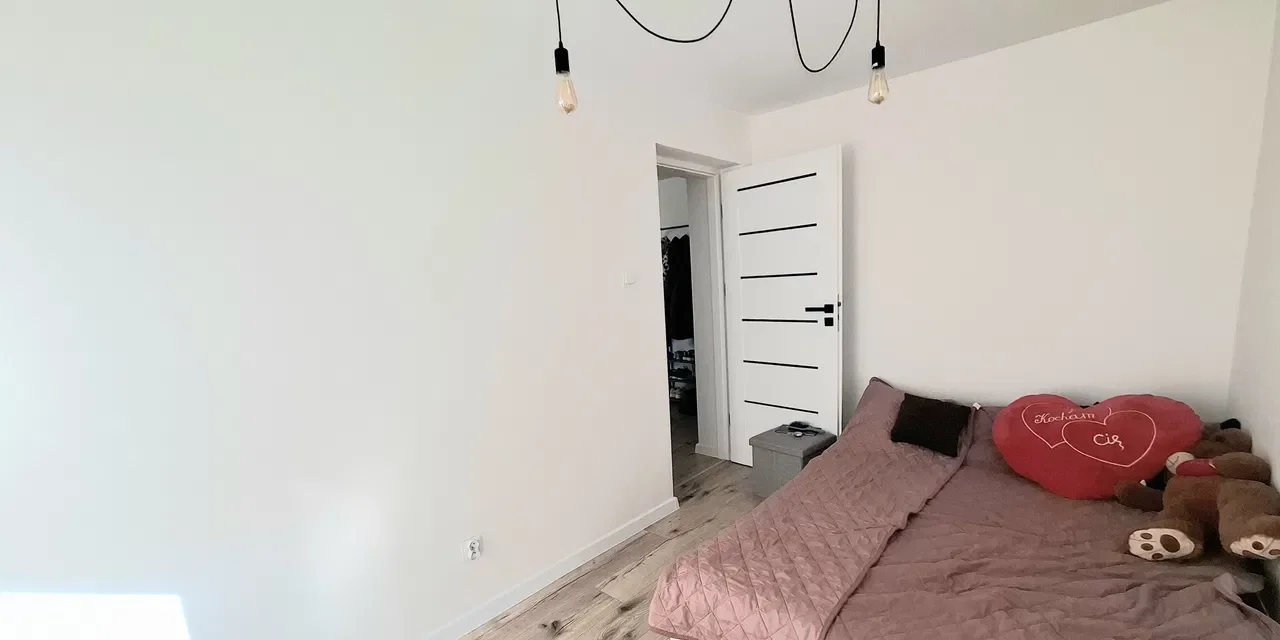 Komfortowe 2 pokoje w sercu miasta – umeblowane, balkon OD CZERWCA - zdjęcie 2