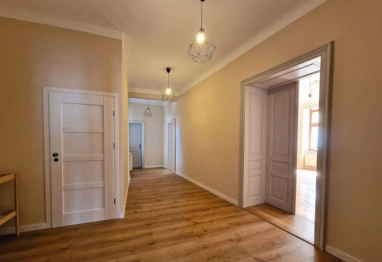 Przestronne mieszkanie w Łodzi z balkonem - zdjęcie 7