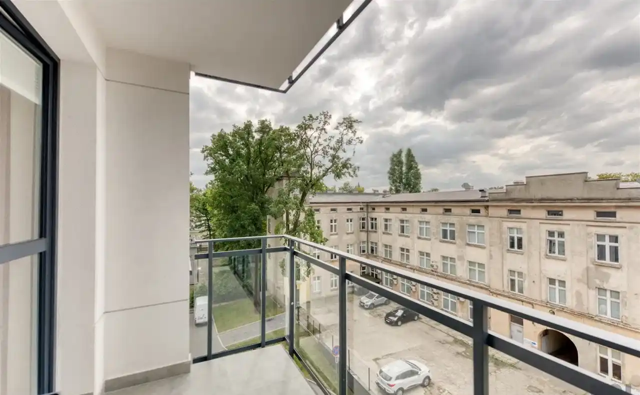 Atrakcyjny 3-pokojowy apartament na Księżym Młyni - zdjęcie 4