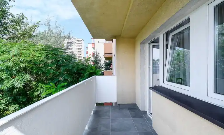Ustawny pokój jednoosobowy z balkonem w Krakowie - zdjęcie 8