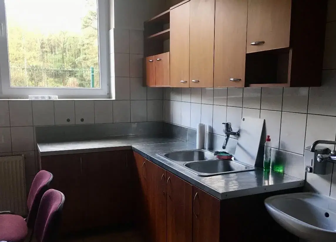 Pokoje przy Elektro Mobility (Izera), Blok Energetyczny 910 i Elektro. - zdjęcie 3