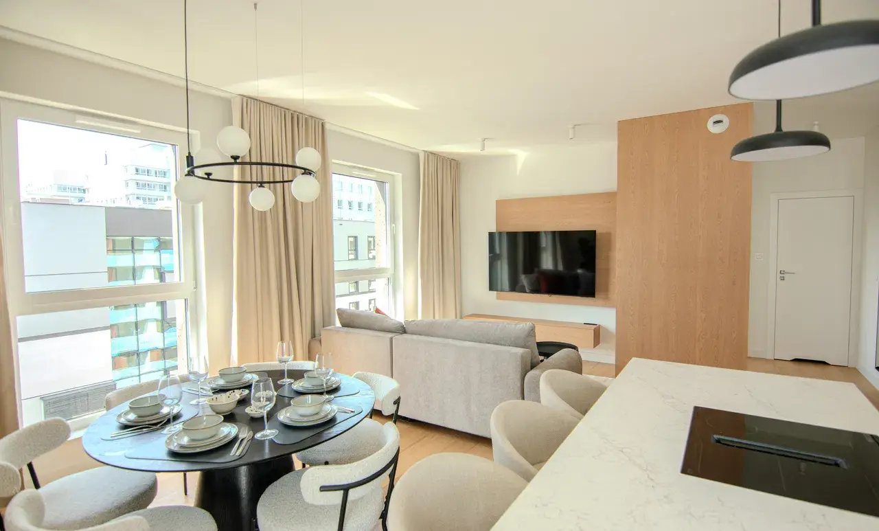Czteropokojowy apartament na Mokotowie - zdjęcie 3