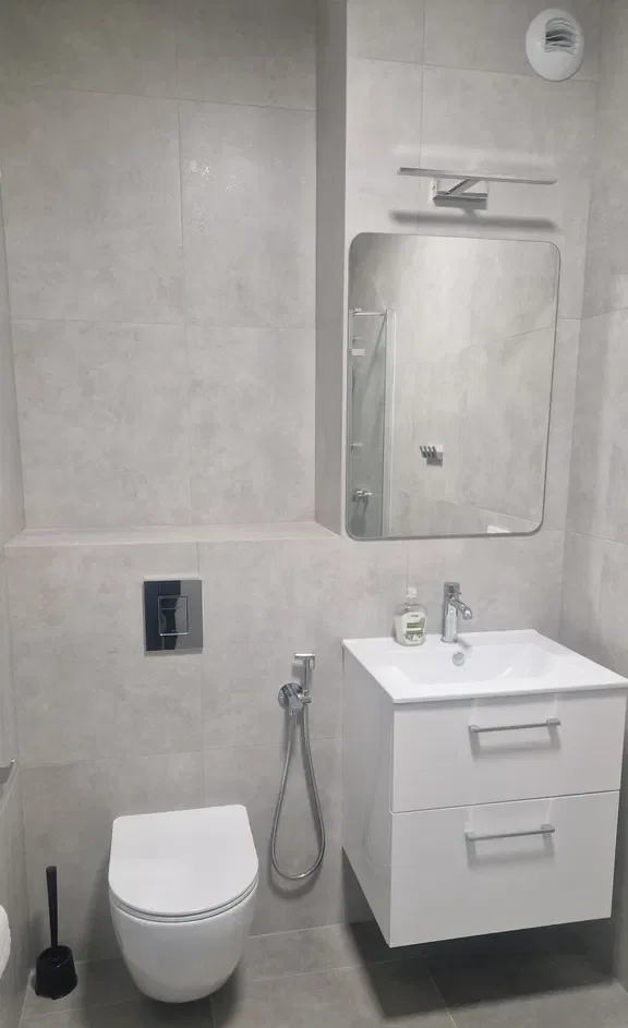 Nowe 2 pokoje 37 m², balkon, klima, parking – pierwszy najem. - zdjęcie 9