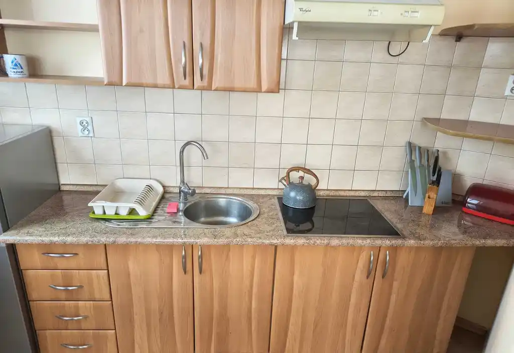 Belgradzka 41 m2, oś. zamknięte , ochrona. Metro Natolin 3 minuty. - zdjęcie 2