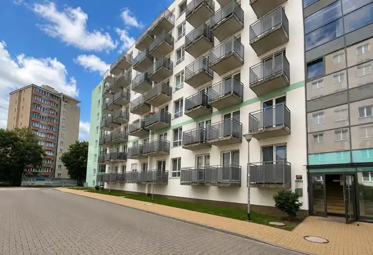 Kawalerka z balkonem! Zamknięte osiedle! Potulicka - zdjęcie 9