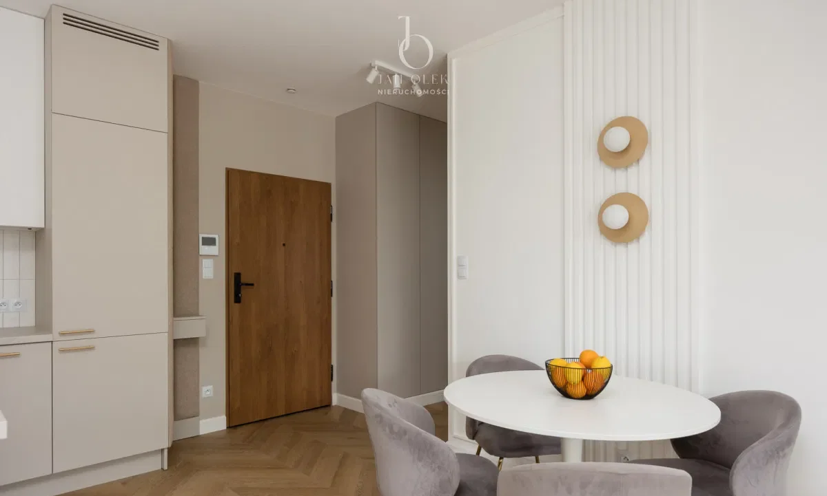 Apartament z balkonem i garażem w inwestycji Modern Mokotów - zdjęcie 8
