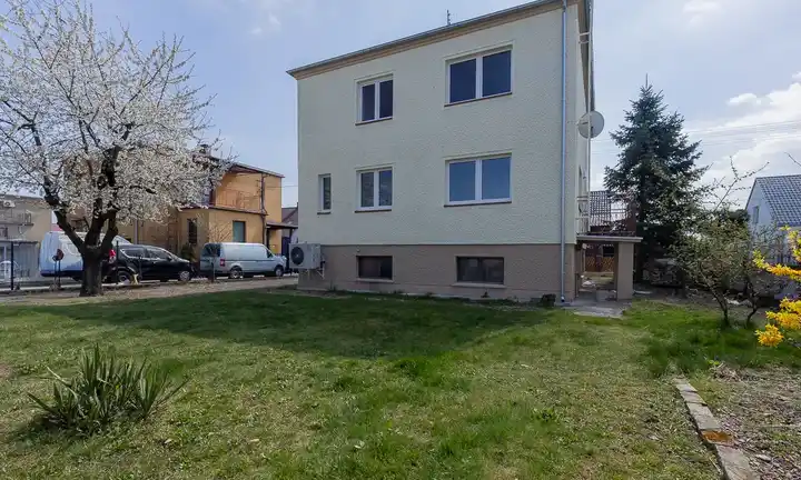 Przestronny dom z ogrodem w Rydzynie - zdjęcie 2