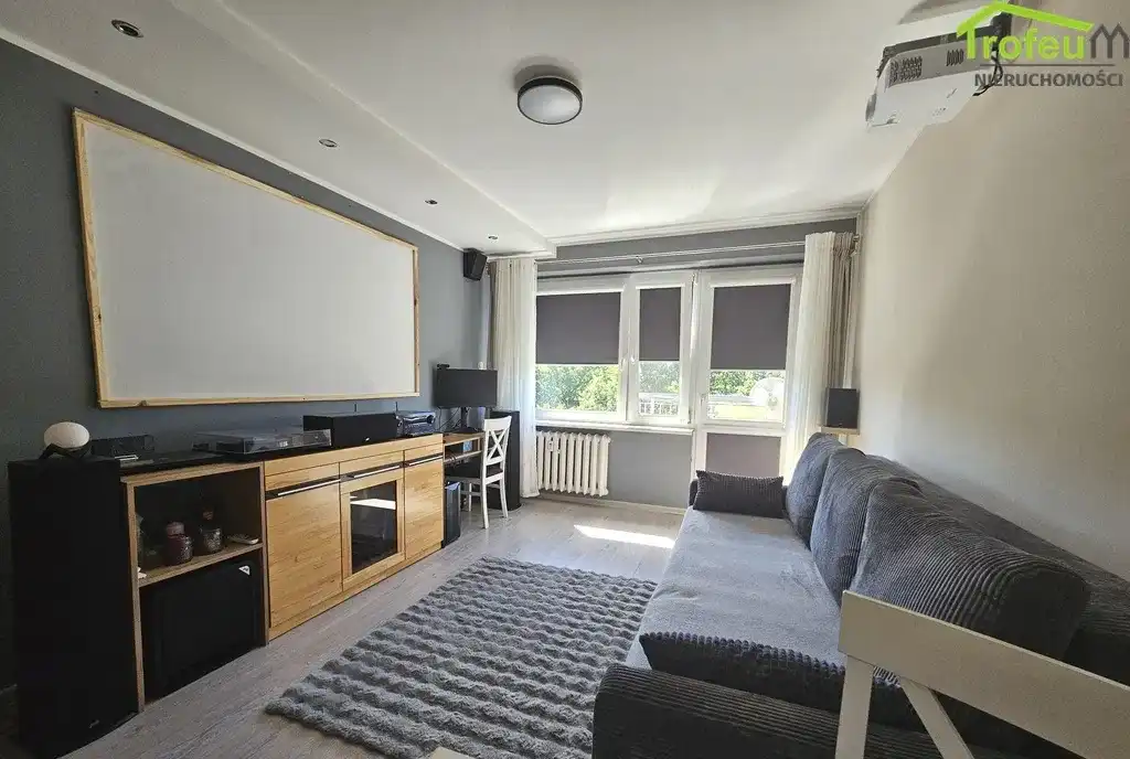 Śniadeckich - 2 pokoje - balkon