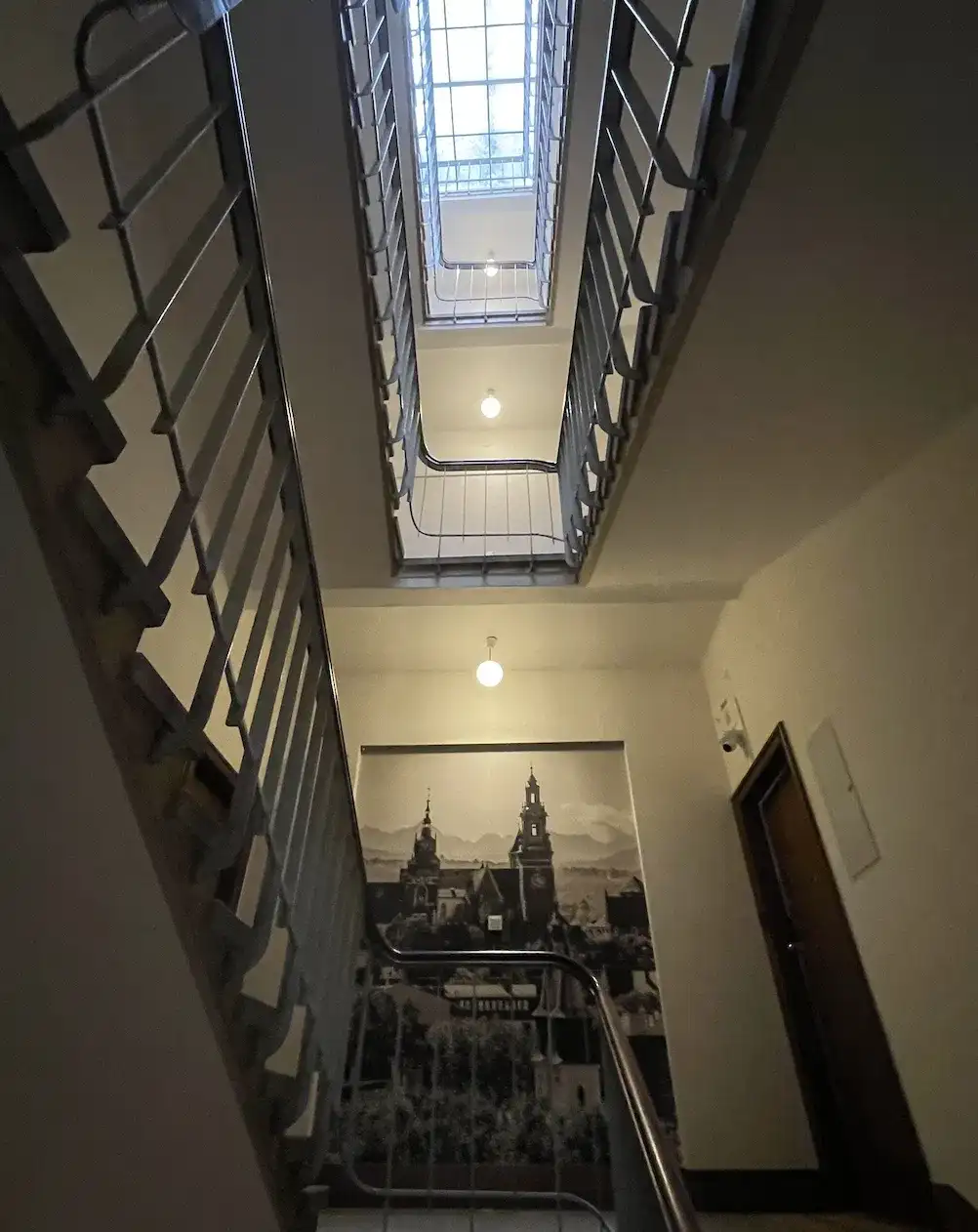 Eleganckie mieszkanie w centrum Krakowa - zdjęcie 6
